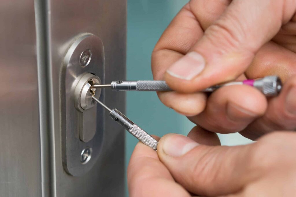 Locksmith Services in Huntersville: Keeping Your Home and Business Safe